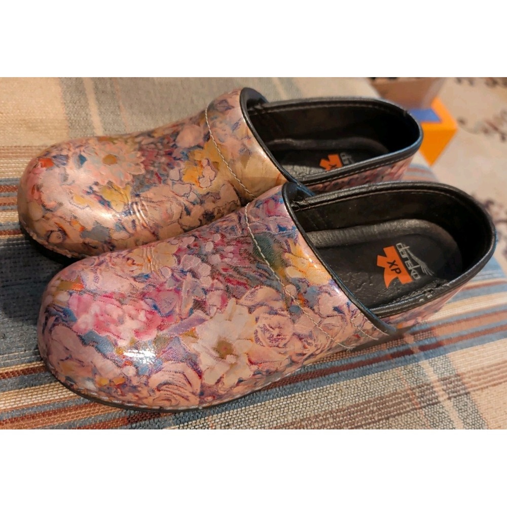 Dansko XP Clogs Pro Multi Water Colors Size 39 US 8.5 Multicolor **READ**